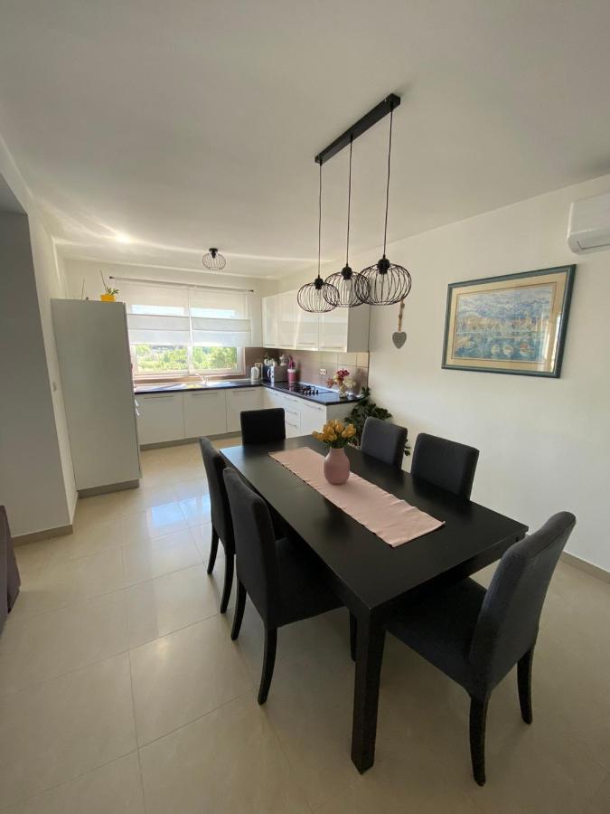 Apartman Ana Kampor Eksteriør bilde