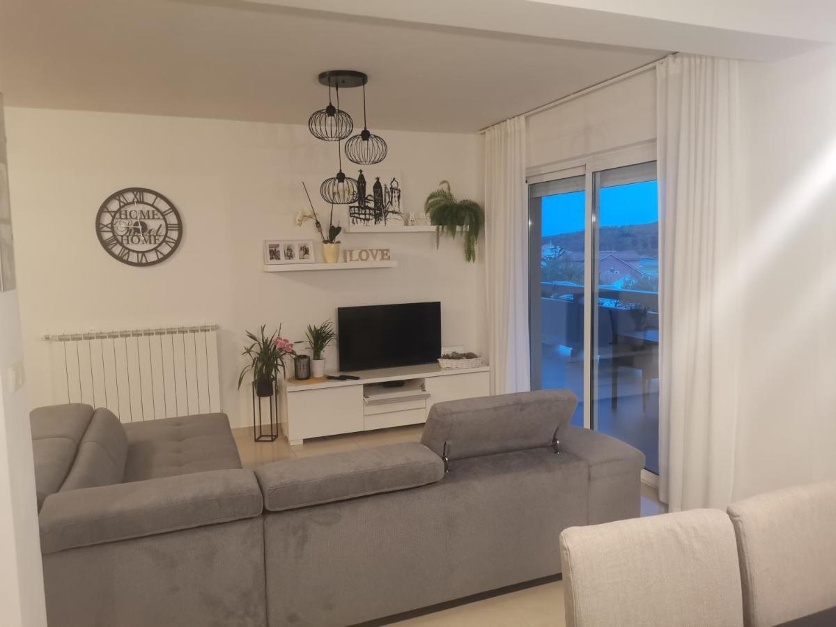 Apartman Ana Kampor Eksteriør bilde